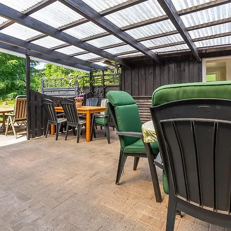 Three-bedroom Holiday In