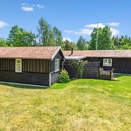 Three-bedroom Holiday In *