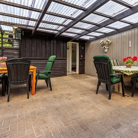 Three-bedroom Holiday In 펜션 *